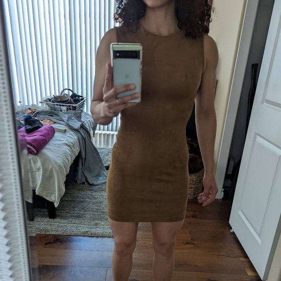 Faux suede leather dress - Picture 2 of 5